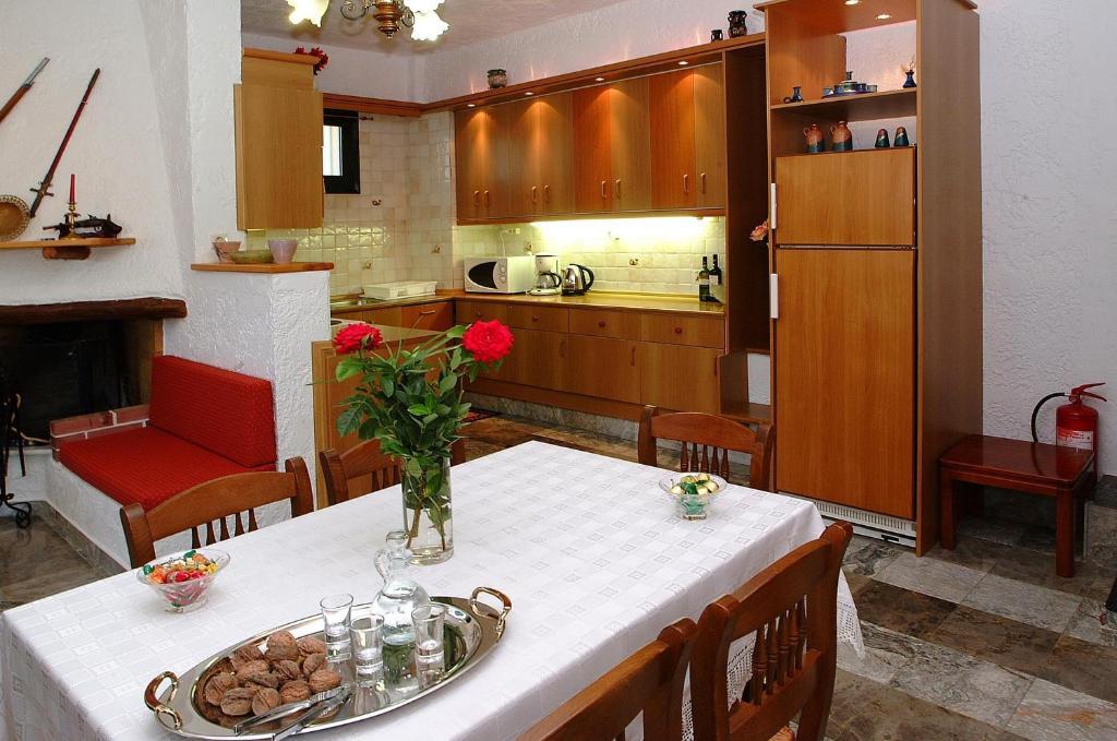 Stratos Villas Kaloniktis Pokoj fotografie